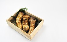 Khám phá matsutake - loại nấm đắt nhất thế giới mang trọn vẹn hương vị mùa thu Nhật Bản, 50 triệu/kg mà vẫn cháy hàng