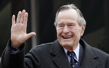 Xúc động lời nói cuối cùng của ông Bush (cha) dành cho con trai lúc lâm chung