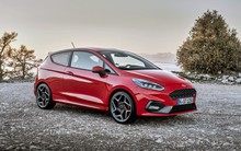 Loạt ô tô bị "khai tử" trong năm 2018 là những dòng xe nào?