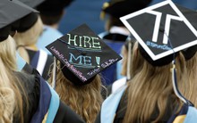 Để có được công việc với mức lương mơ ước trong năm 2019, đây là 4 bước mà các bạn trẻ nhất định phải thực hiện trước khi vào "trường đời"