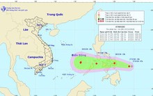 Xuất hiện áp thấp nhiệt đới gần biển Đông