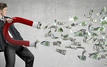 Phái sinh hút tiền