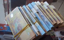 Xử lý cán bộ ngân hàng trục lợi đổi tiền mới, tiền lẻ