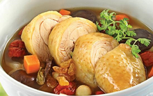 Theo Đông y thì thịt gà chữa được vô khối bệnh: Tết này hãy tận dụng nếu chẳng may mắc những bệnh sau