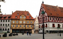 Thị trấn chứa 72.000 tấn kim cương