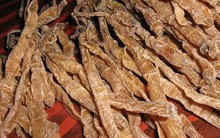 Cận cảnh gia vị đắt hơn vàng ròng của giới nhà giàu Việt