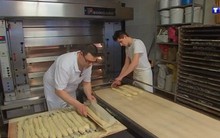 Pháp: Bị phạt vì làm việc không chịu nghỉ