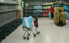 Công ty Đài Loan cấm nhân viên dùng giấy vệ sinh vì khan hiếm