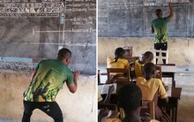 Thầy giáo dạy tin học bằng… bảng đen khiến Microsoft động lòng