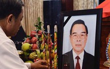 Nhiều đoàn lãnh đạo đến viếng cố Thủ tướng Phan Văn Khải tại Hội trường Thống Nhất