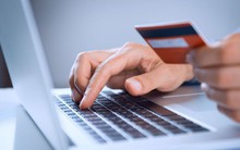 Nan giải cuộc chiến thanh toán “tiền bẩn”