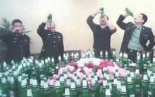 Hơn 20 quan chức Trung Quốc chết trên bàn nhậu