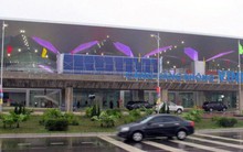 Không xử phạt nam sinh viên trèo tường, đột nhập lên máy bay VNA