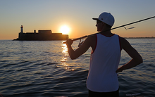 Thực hiện những thói quen này ngay hôm nay, bạn có thể nghỉ hưu sớm với sự tự do tài chính khi chưa tới 40 tuổi