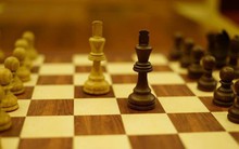 Cuộc chiến sống còn trên "đất" truyền hình giải trí - nhìn từ YanTV và Yeah1