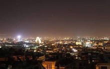 Nổ lớn trên bầu trời Syria, hình ảnh đầu tiên về cuộc tấn công của liên minh Mỹ-Anh-Pháp