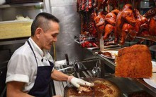 Đến bây giờ Michelin mới chỉ trao sao cho 3 quán ăn vỉa hè, và tất cả chúng đều rất gần Việt Nam