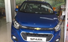 Ô tô dưới 300 triệu đồng tiếp tục giảm giá