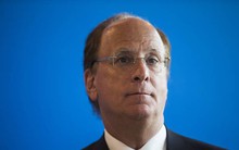 Lý do đặc biệt khiến "nhạc trưởng" của quỹ đầu tư lớn nhất thế giới "ngồi" trên 6.000 tỷ USD suốt mấy chục năm qua nhưng chỉ vừa mới trở thành tỷ phú USD