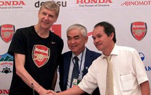 Bầu Đức và cái bắt tay lịch sử với HLV Wenger cho ra đời lứa Công Phượng, Xuân Trường