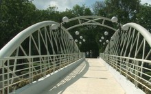 Ngắm cầu vượt bộ hành hơn 11 tỉ đồng đẹp nhất TP HCM