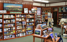 Fahasa và PNC: Hai số phận