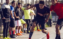 Cuộc đi dạo của sếp Nike và câu chuyện mà những con số thống kê không bao giờ biết kể