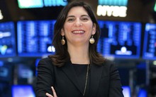 Phá vỡ kỷ lục tồn tại suốt 226 năm, Sàn giao dịch chứng khoán New York lần đầu có sếp nữ