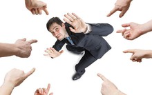 [TÔI MẤT TIỀN] Tôi đã có 10 năm "xuống dần đều" vì chứng khoán