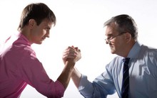 Người già về hưu chậm không làm mất cơ hội việc làm của người trẻ tuổi