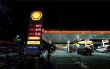 Giá dầu lần đầu vượt ngưỡng 70 USD/thùng kể từ năm 2014