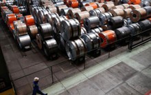 Canada, Mexico và EU “nổi đóa” sau khi bị Mỹ đánh thuế thép, nhôm