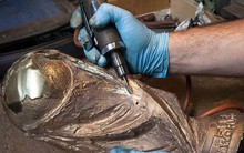 Cận cảnh quá trình chế tác chiếc cup vàng danh giá cho World Cup