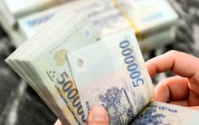 Nỗi niềm ngân hàng nhỏ: Lương không bằng 1/3 của ngân hàng lớn