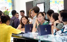 Vàng thế giới chạm đáy 6 tháng, vàng trong nước vẫn dửng dưng