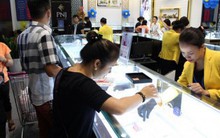 Giá bán vàng lại vượt 36,7 triệu đồng/lượng