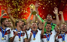 VTV được gì khi "úp mở", "ú tim" người hâm mộ về bản quyền World Cup?