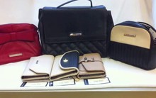 Sắm hàng hiệu xách tay cho đúng "chất", người dùng xuống tiền bằng niềm tin