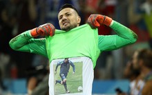 Câu chuyện tình bạn cảm động sau hình ảnh trên áo của người hùng Croatia