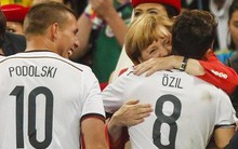 Thủ tướng Đức gây bất ngờ với tuyên bố sau tâm thư đầy cay đắng của Mesut Ozil