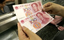 Có nhất thiết phải "ăn miếng trả miếng" với đồng Nhân dân tệ?