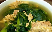 Nắng nóng 40 độ, cua đồng bán chạy đến mức 'không có hàng để bán'