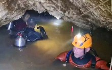 Vụ giải cứu đội bóng Thái: Thợ lặn Phần Lan đề xuất phương án đánh thuốc mê các em nhỏ