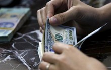 Tỷ giá trong ngân hàng đã tăng vượt hầu hết các dự báo