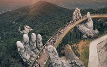 Báo nước ngoài ca ngợi vẻ đẹp "choáng ngợp" của Cầu Vàng - Đà Nẵng