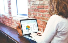 Ai hay dùng máy tính cần né ngay 5 thói quen sau kẻo gây hại sức khỏe