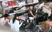 Làng vàng mã sản xuất xe hơi, túi hiệu cho người cõi âm tất bật trong "tháng cô hồn": Xe mui trần đắt nhất 2 triệu đồng