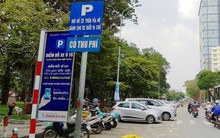 Hơn 60% xe ô tô đậu lòng đường ở TP.HCM “xù phí”