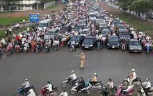 Xe biển đỏ có quyền ưu tiên như thế nào?