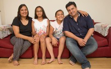 Mê cờ vua, xếp lego, cặp song sinh 11 tuổi gốc Ấn gây sốt khi có chỉ số IQ cao hơn cả Albert Einstein và Stephen Hawking